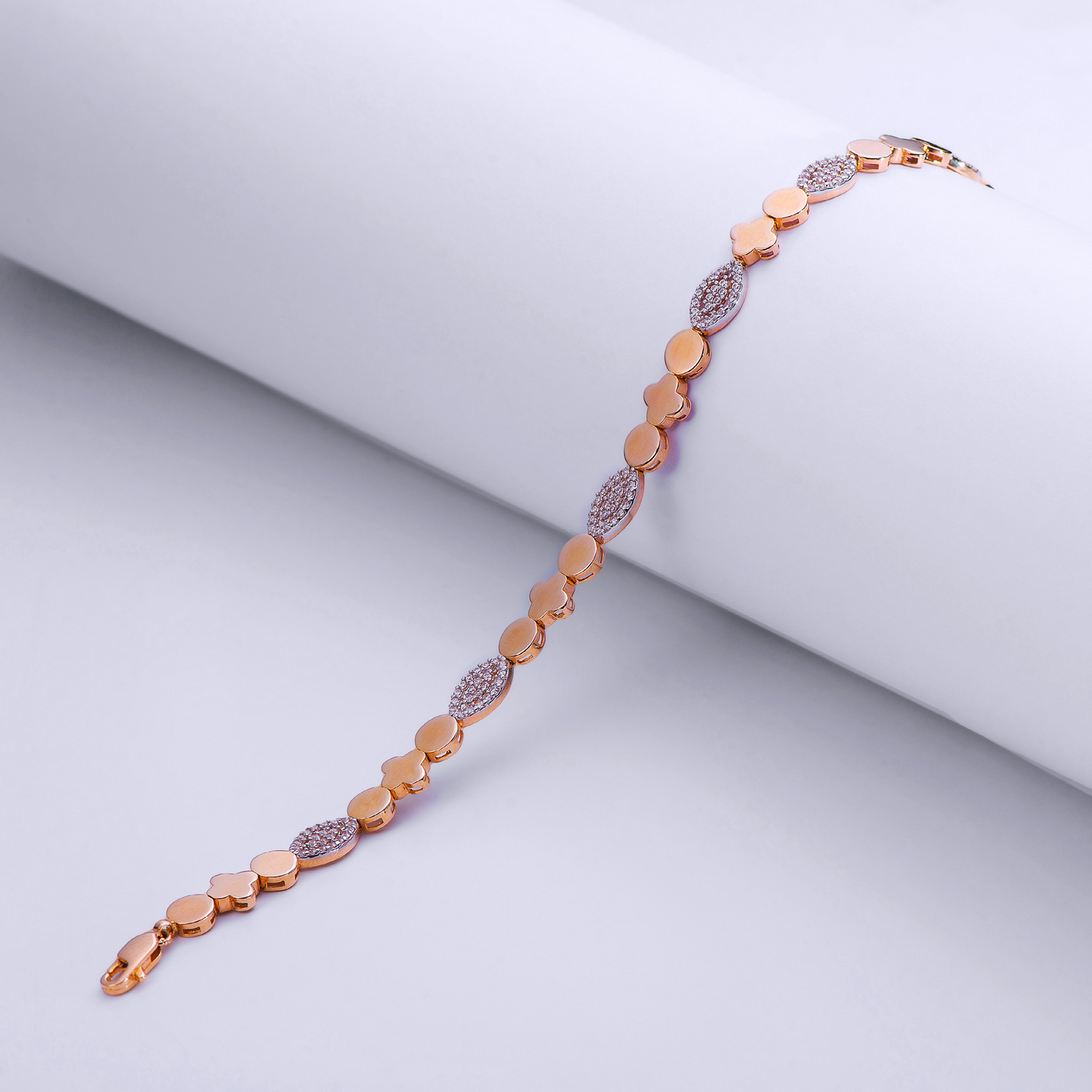 Gold Bracelet-BR02617