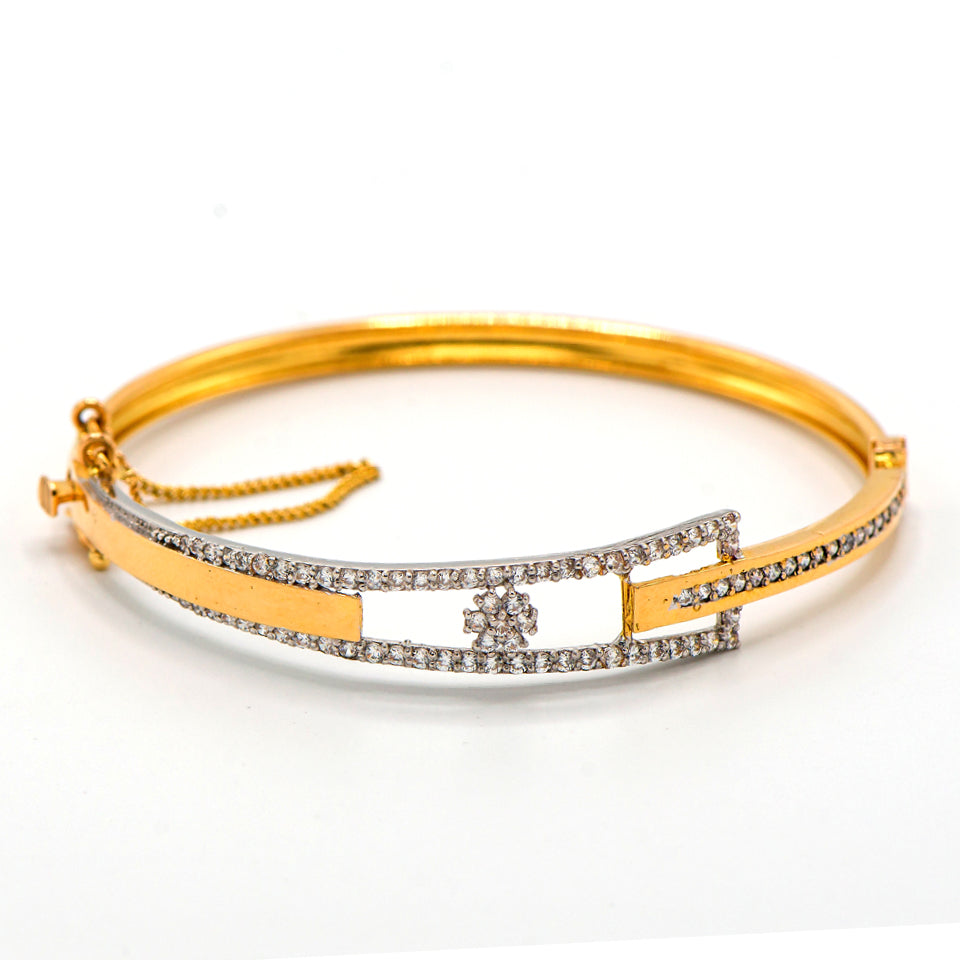 Modern Elegance Gold Bracelet